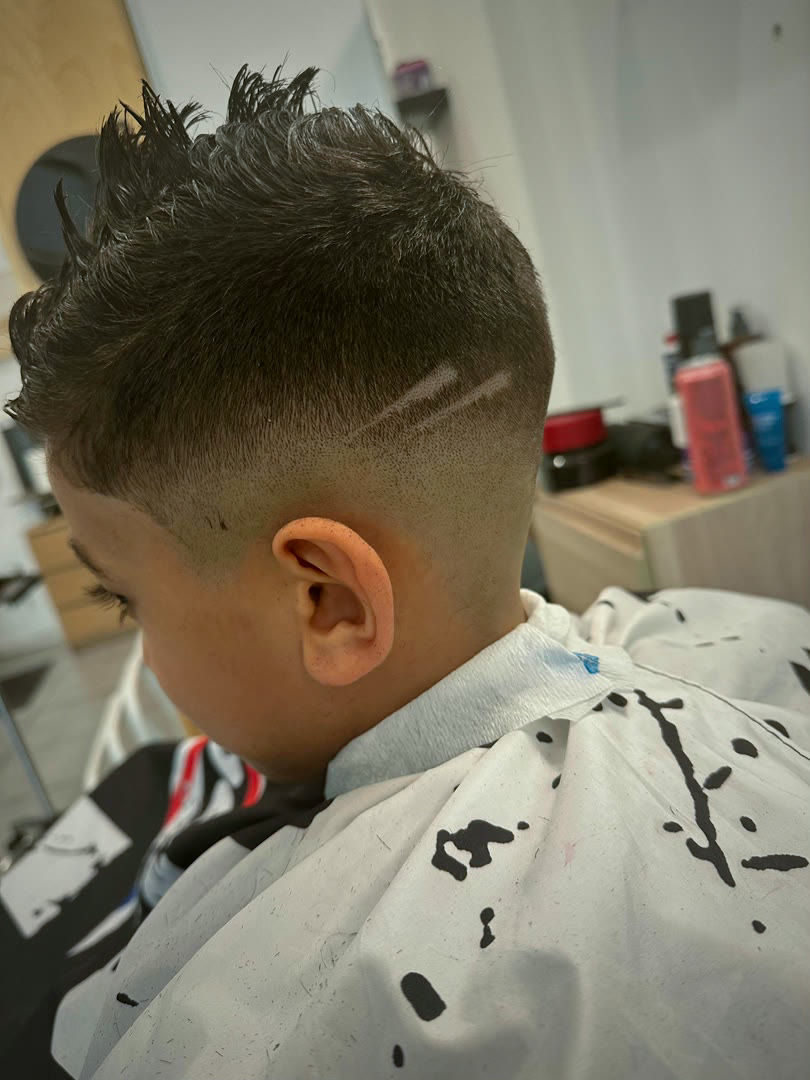 Coupe texturée avec dégradé